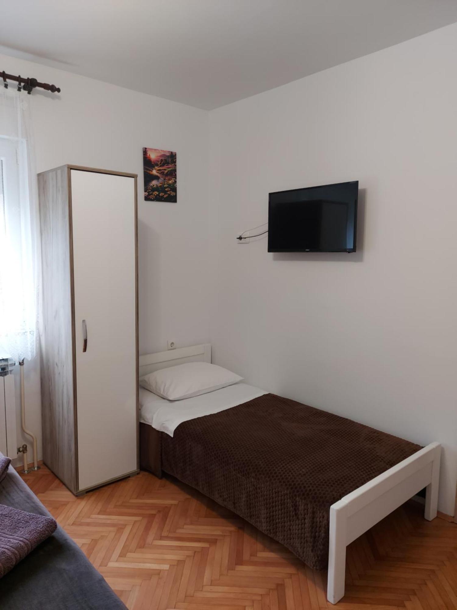 Elena Rooms Pasjak Exterior photo